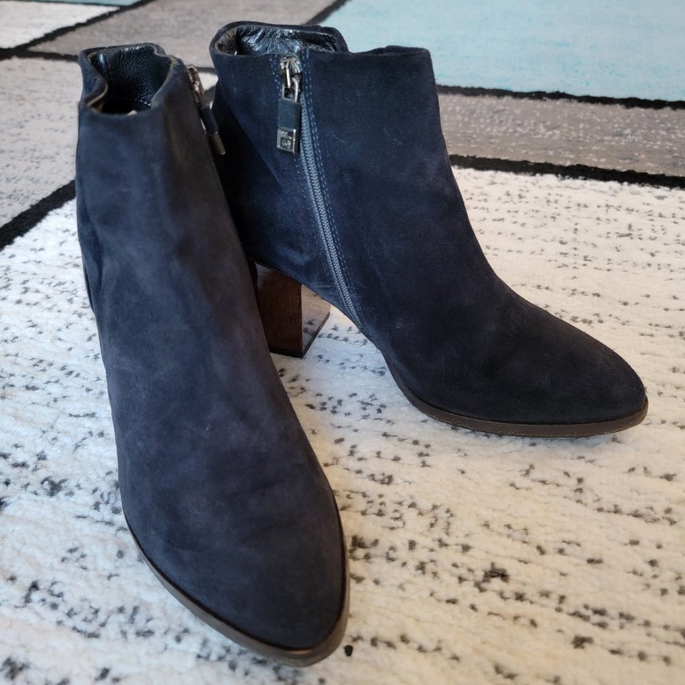 Alberto Fermani Navy Suede Ankle Boots - Size 6